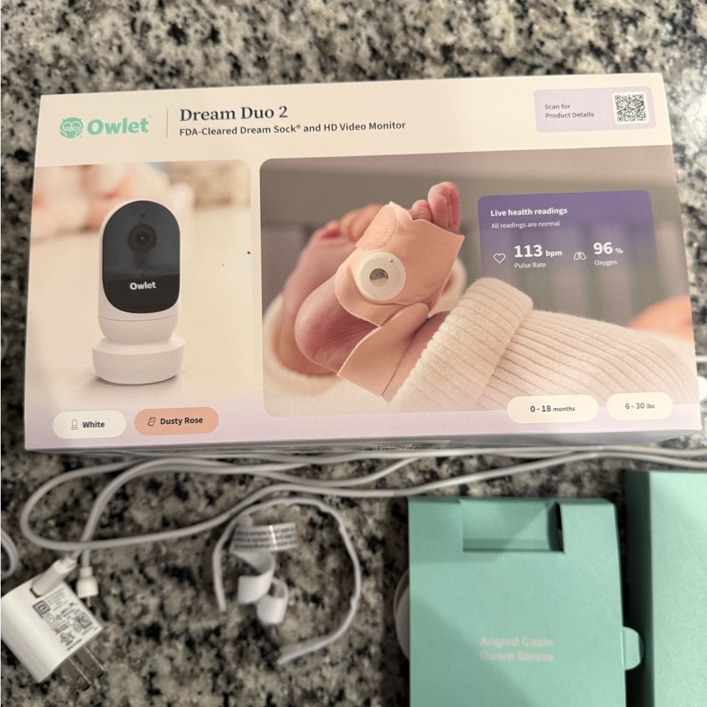 Owlet Dream Duo Monitor with All Socks and Camera
